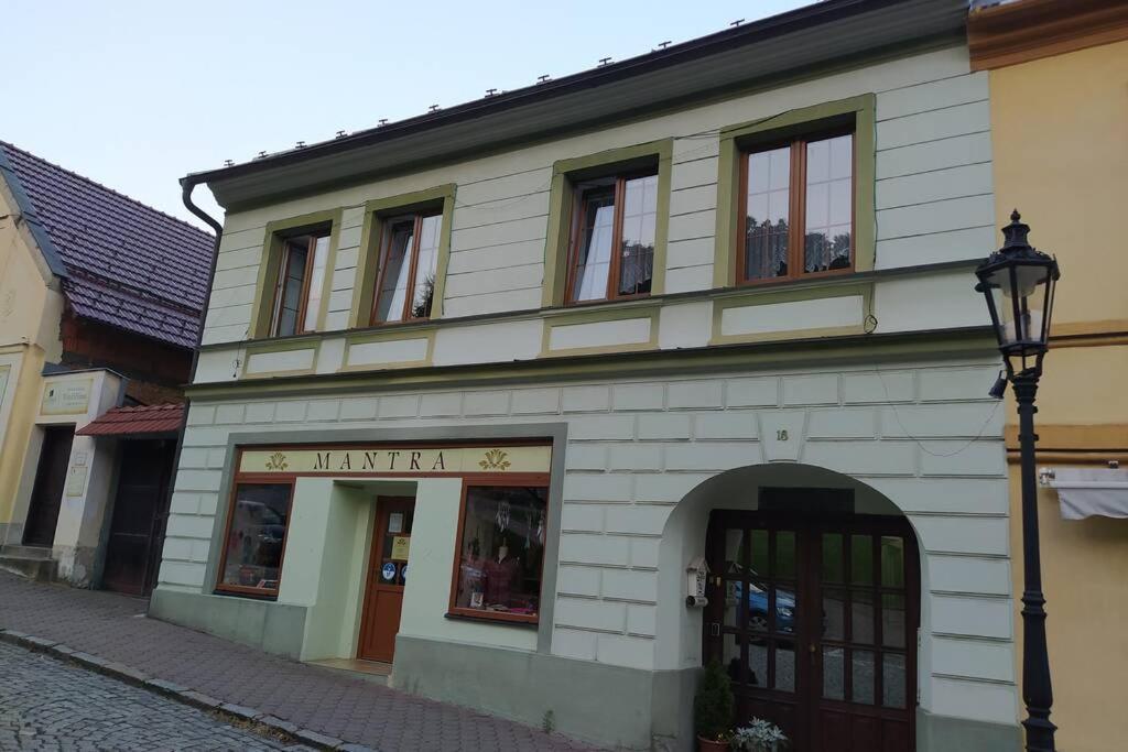 Apartman Na Namesti Ve Stramberku Exteriör bild